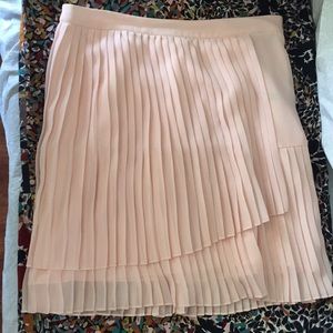 Very elegant and classy skirt